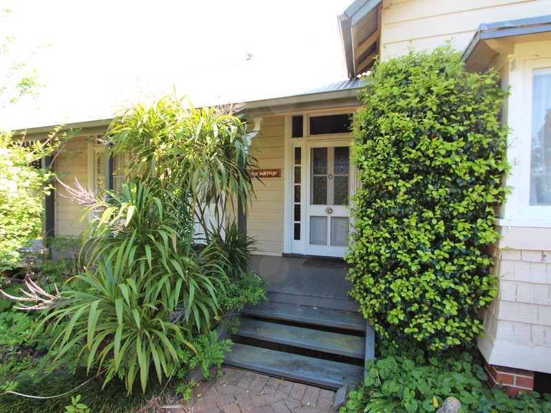 8 Owens Avenue, Millfield NSW 2325