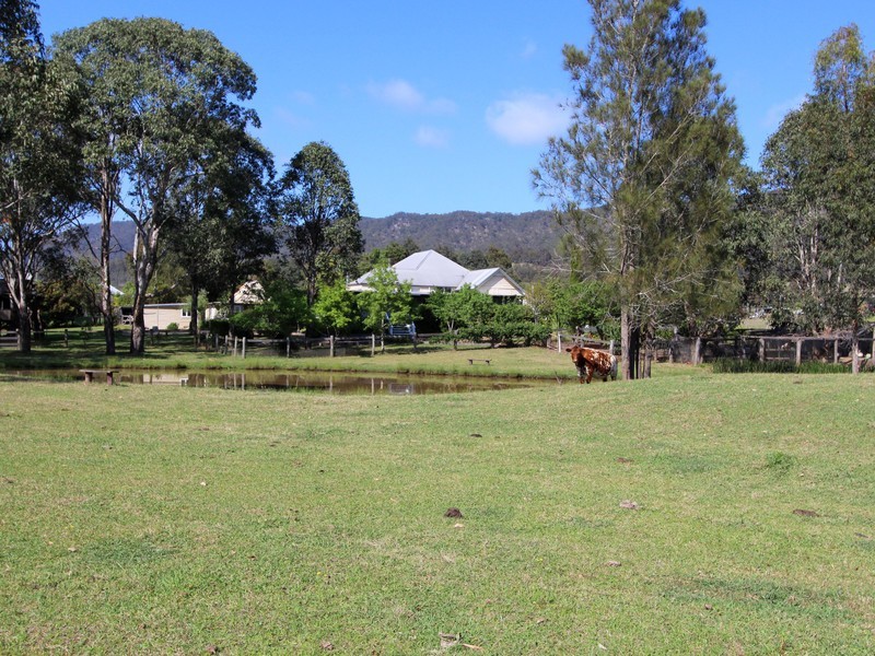 8 Owens Avenue, Millfield NSW 2325