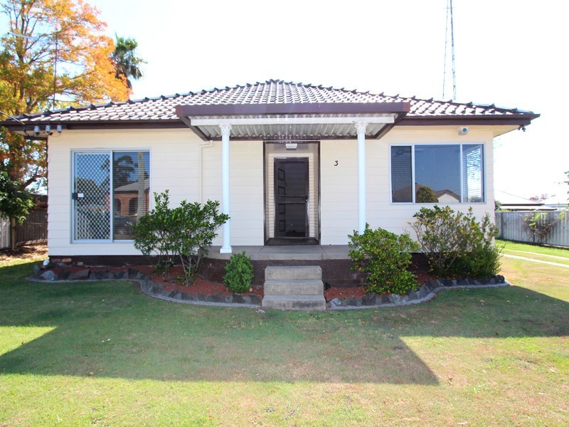 3 Carroll Avenue, Cessnock NSW 2325
