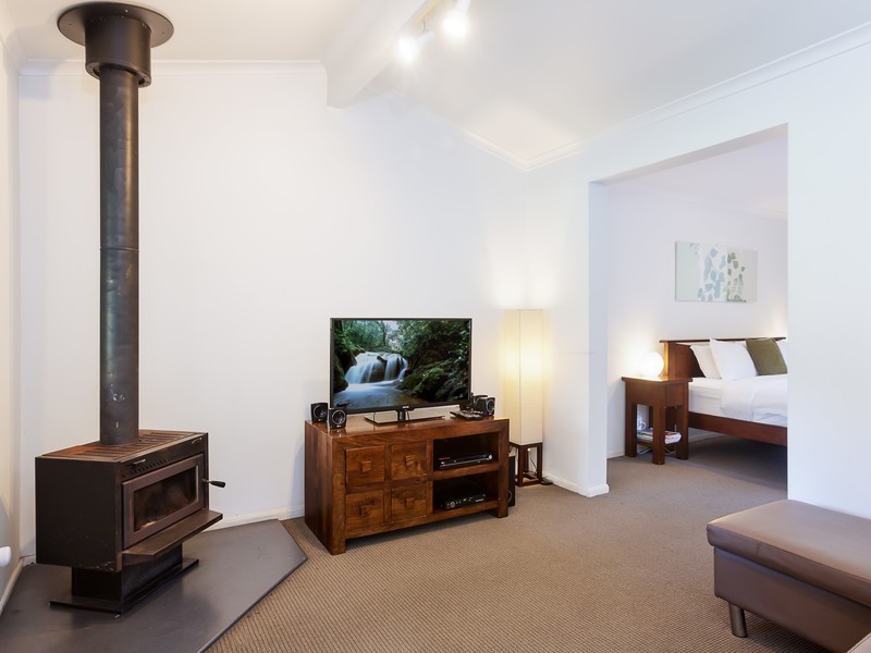 117 Milsons Arm Road, Wollombi NSW 2325