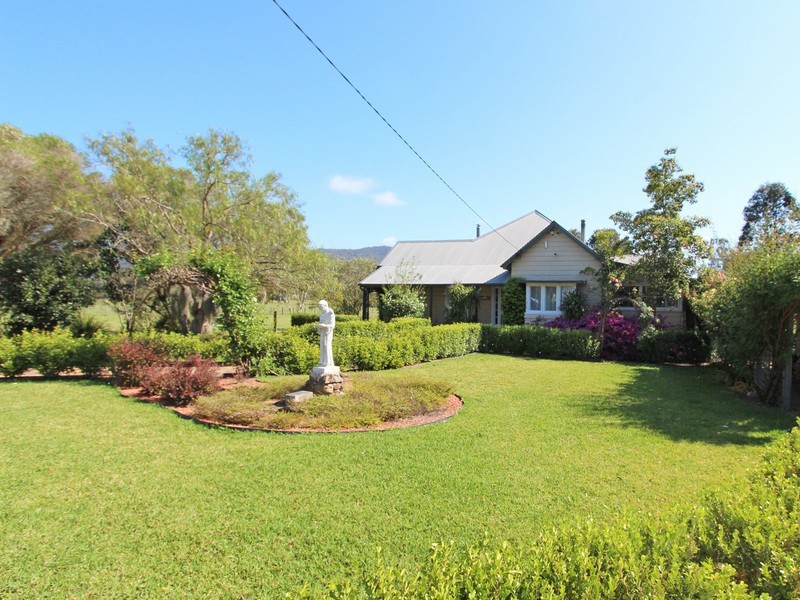 8 Owens Avenue, Millfield NSW 2325