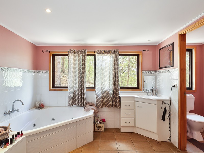 1652 Wollombi Road, Millfield NSW 2325