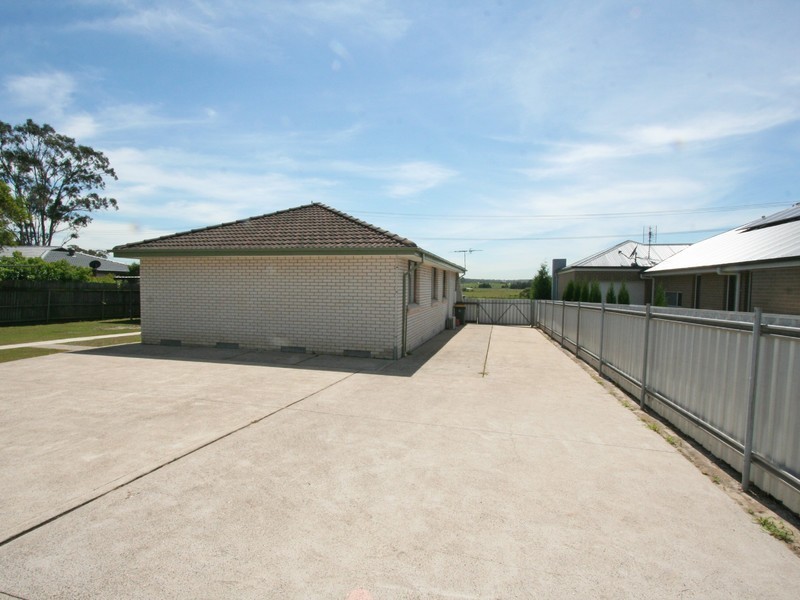 105 Wine Country Drive, Nulkaba NSW 2325