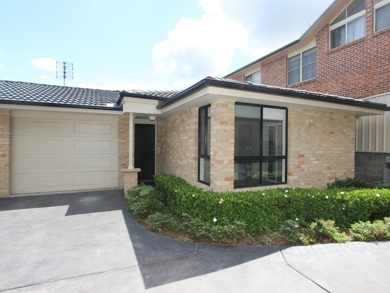 3/9 King Street, Cessnock NSW 2325