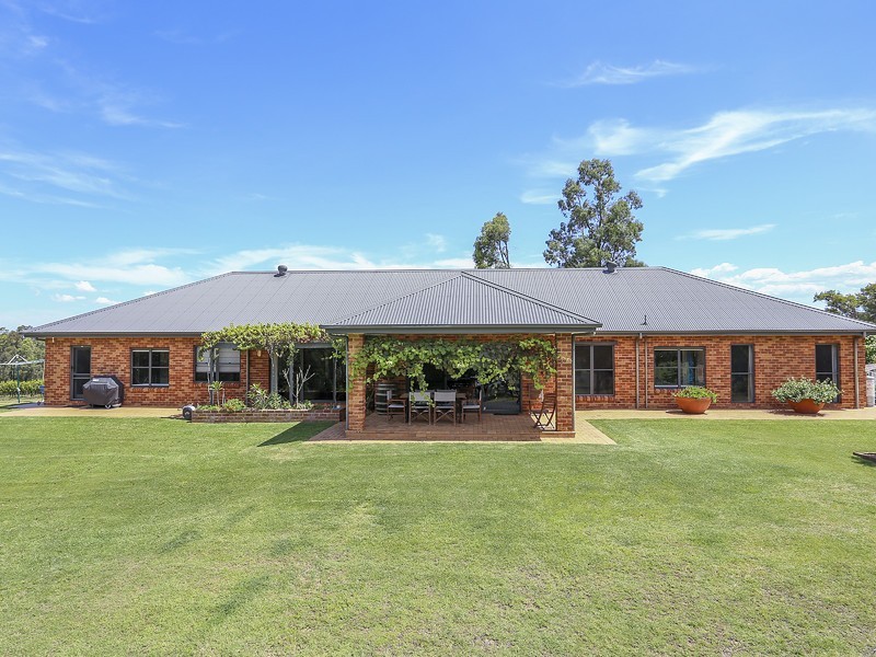 160 Londons Road, Lovedale NSW 2325