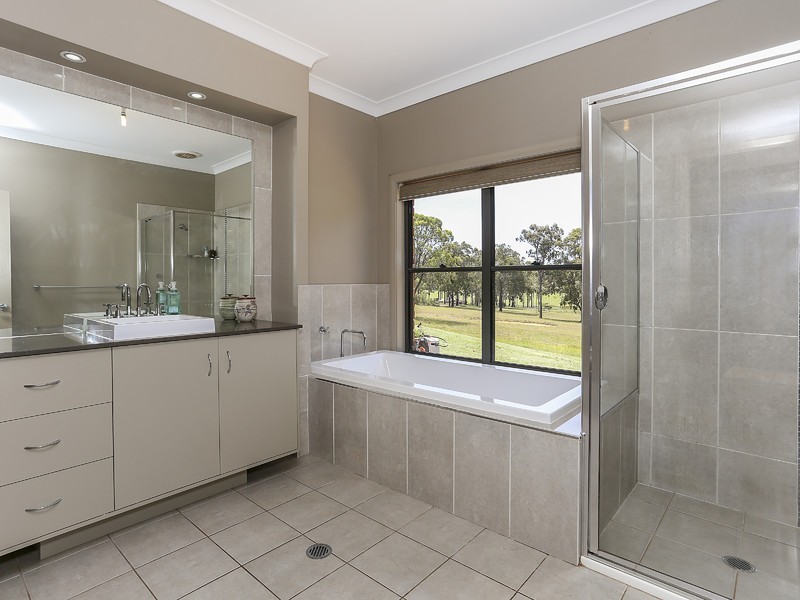 160 Londons Road, Lovedale NSW 2325