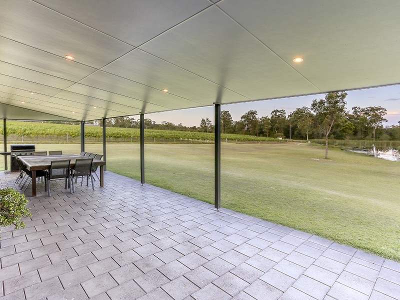 160 Londons Road, Lovedale NSW 2325