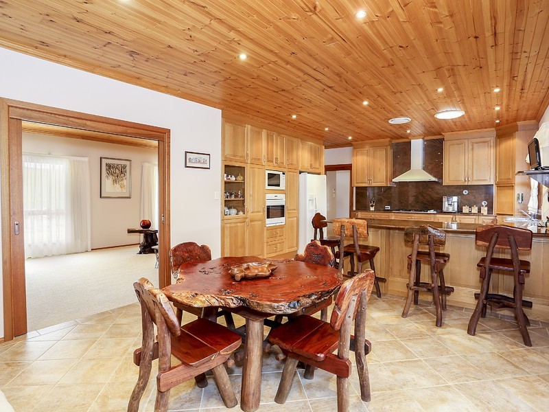 120 Wollong Road, Quorrobolong NSW 2325