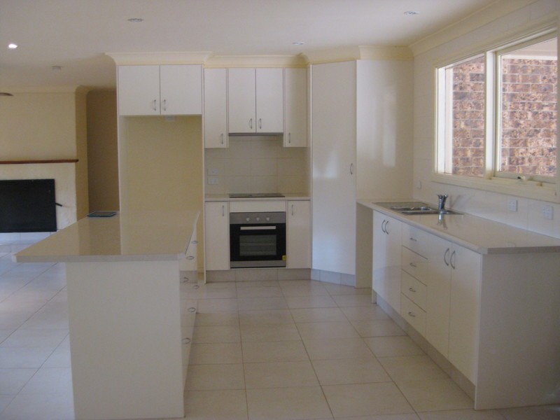 144 Elderslie Road, Elderslie NSW 2335