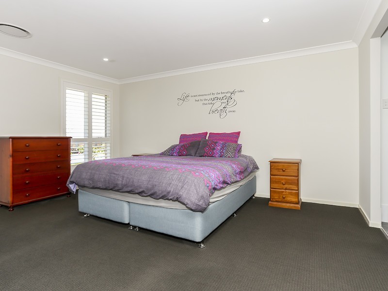 4 Zinfandel Circuit, Cessnock NSW 2325