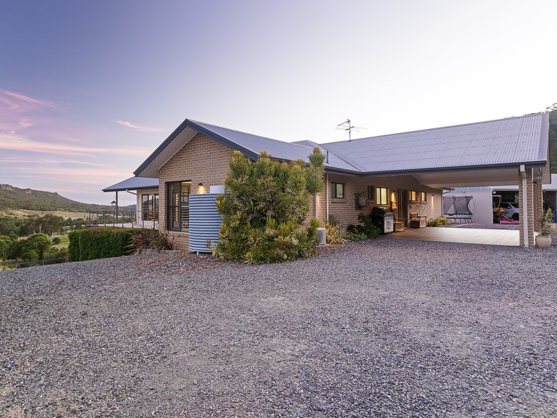 595 Lambs Valley Road, Lambs Valley NSW 2335