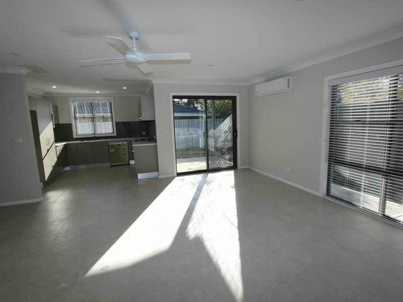 2/1 Elizabeth Street, Cessnock NSW 2325