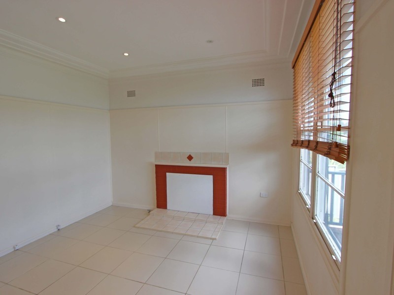 12 Lambert Street, Cessnock NSW 2325