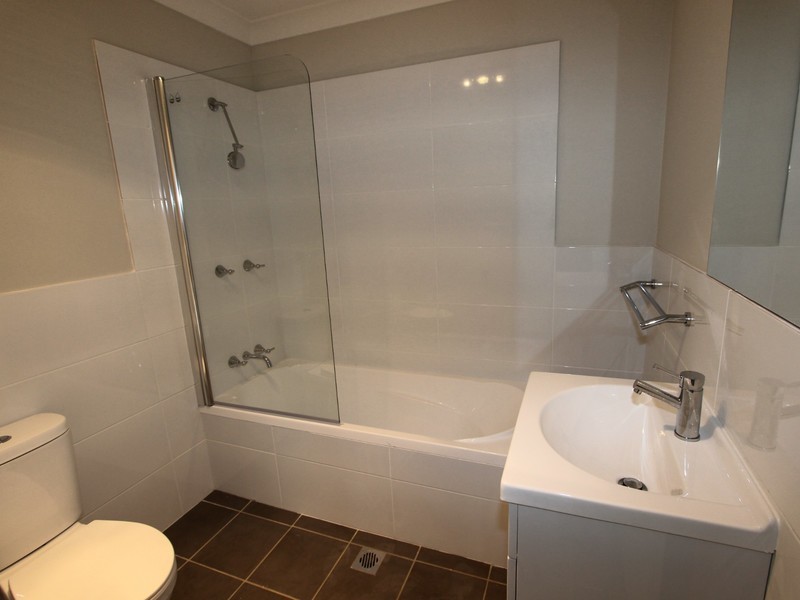 2/1 Elizabeth Street, Cessnock NSW 2325