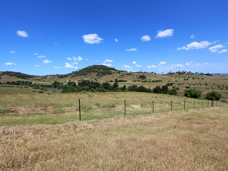 712 Luskintyre Road, Luskintyre NSW 2321