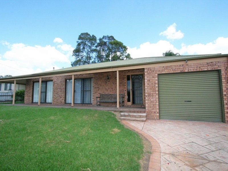 12 Reid Street, Rothbury NSW 2320