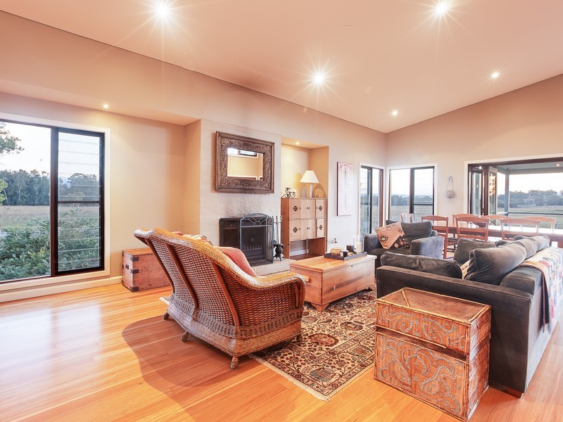 282 Quorrobolong Road, Quorrobolong NSW 2325