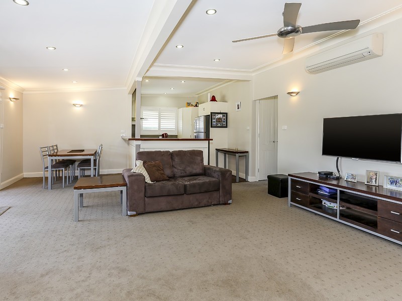 9 Lewis Street, Greta NSW 2334