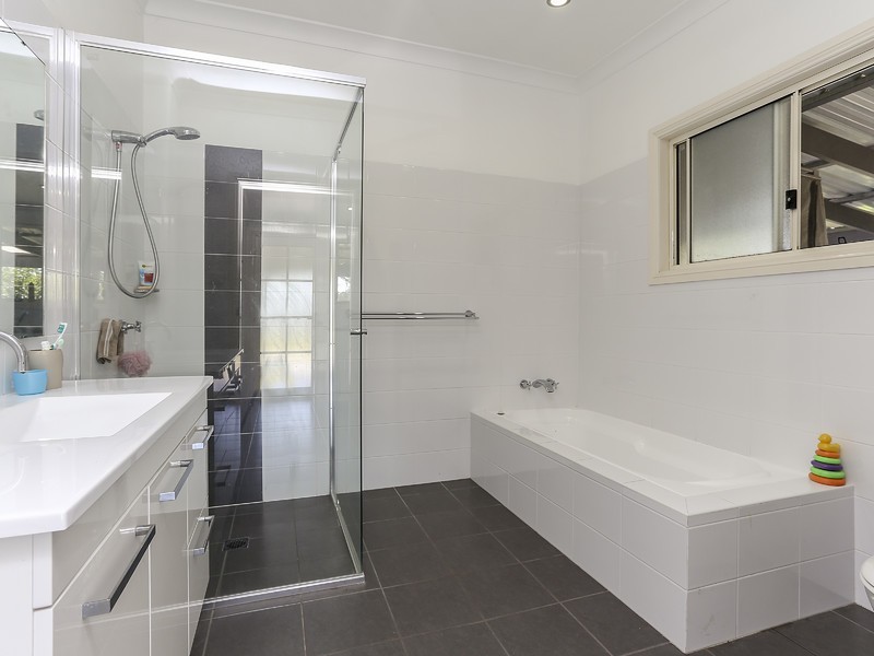 9 Lewis Street, Greta NSW 2334