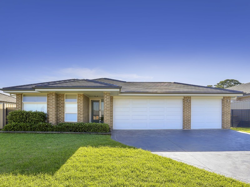 6 Zinfandel Circuit, Cessnock NSW 2325