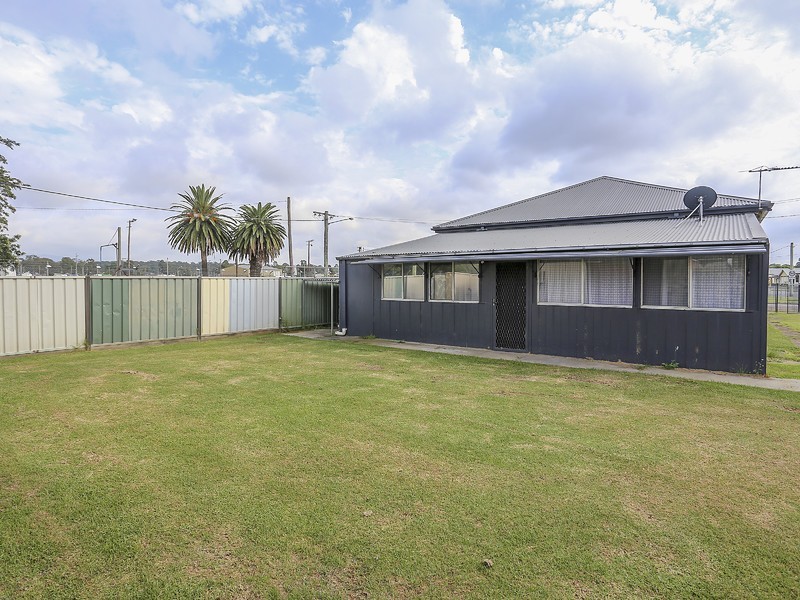 2 Sports Avenue, Cessnock NSW 2325