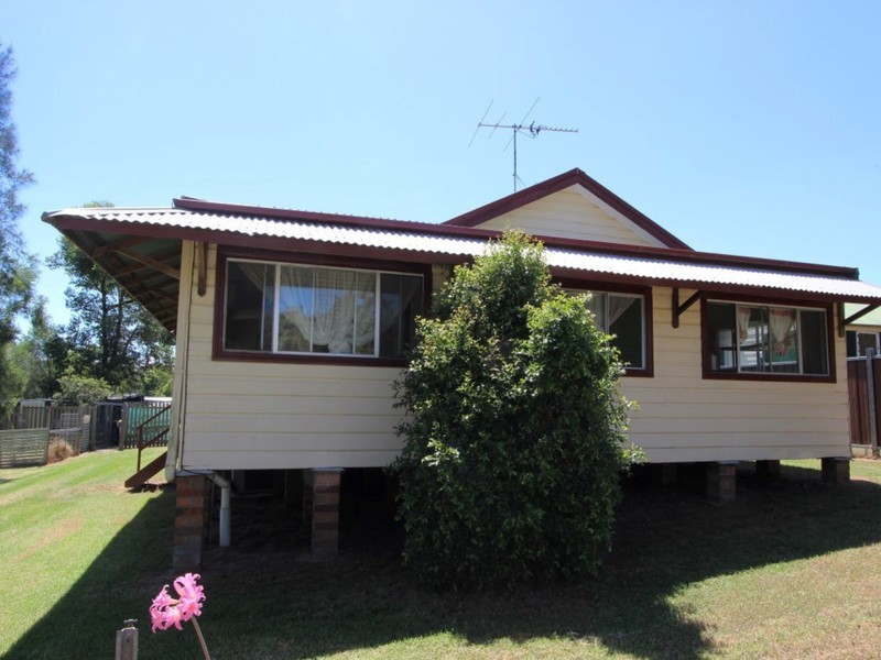 13 Munn Street, Abernethy NSW 2325