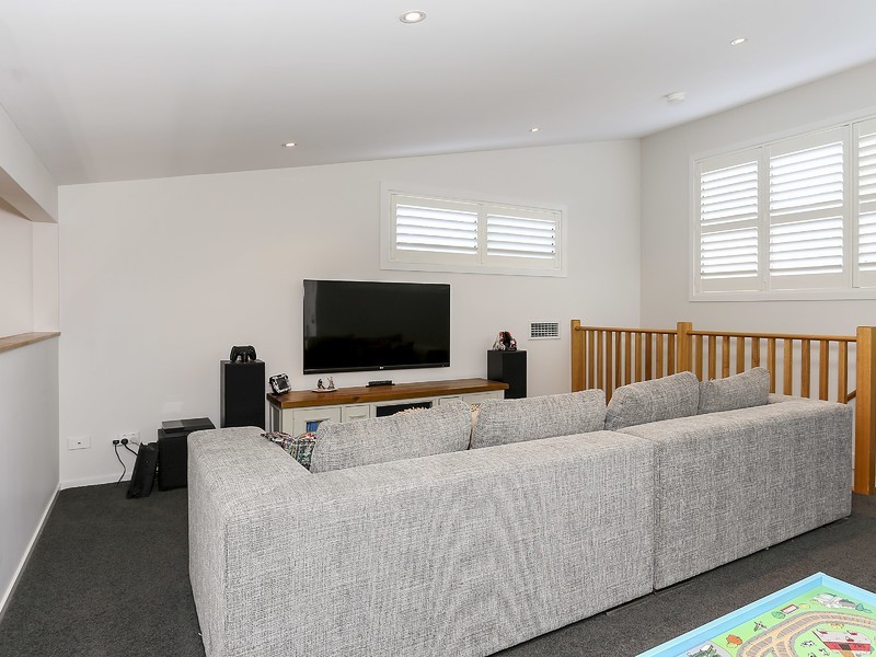 25 Mahogany Drive, Rothbury NSW 2320