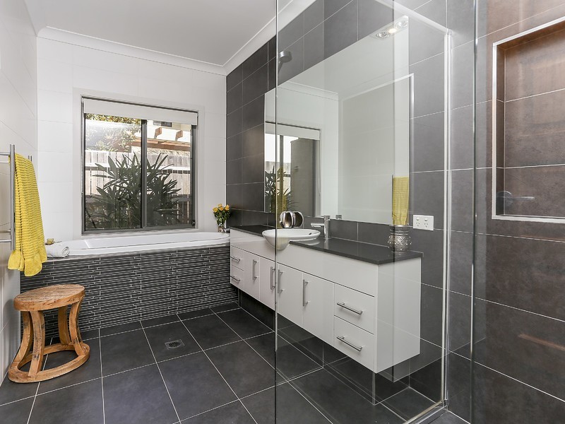 25 Mahogany Drive, Rothbury NSW 2320