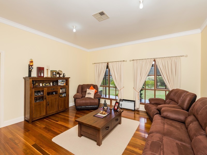 623 Lambs Valley Road, Branxton NSW 2335