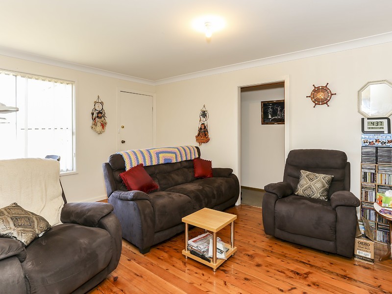 11 Balmoral Avenue, Cessnock NSW 2325
