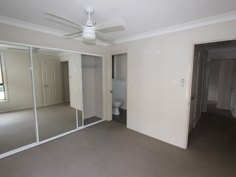 2/9 King Street, Cessnock NSW 2325