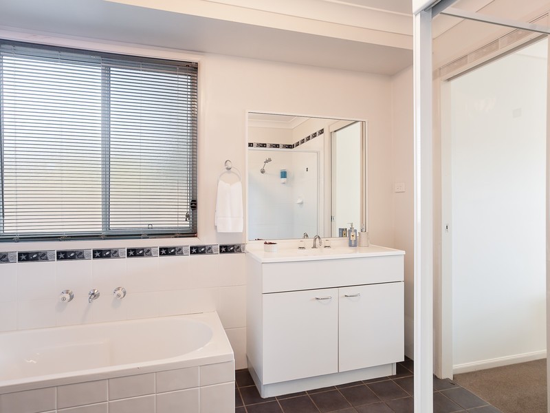 197 Londons Road, Lovedale NSW 2325