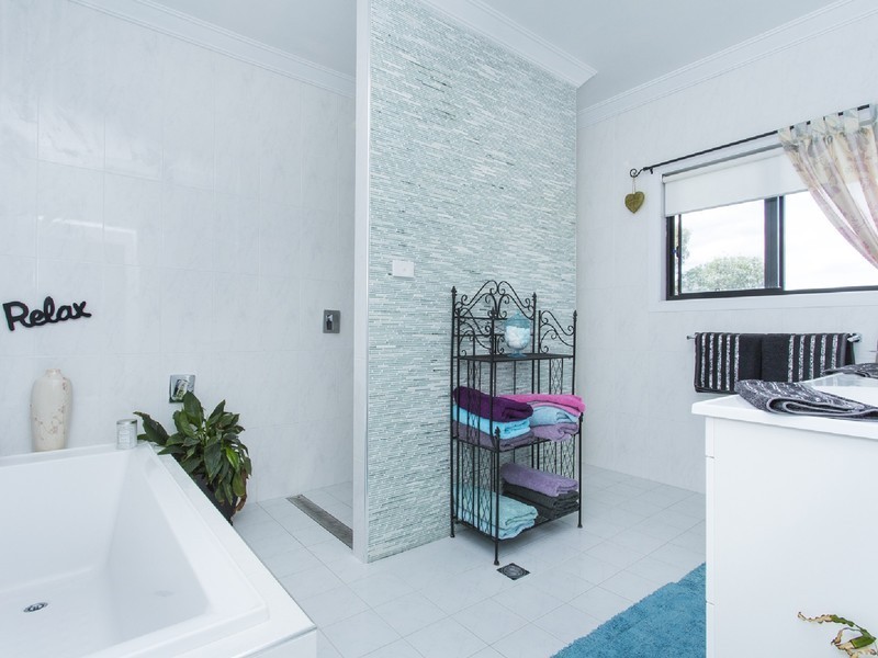 692 Luskintyre Road, Luskintyre NSW 2321