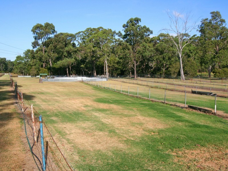 1 Neath Road, Neath NSW 2326