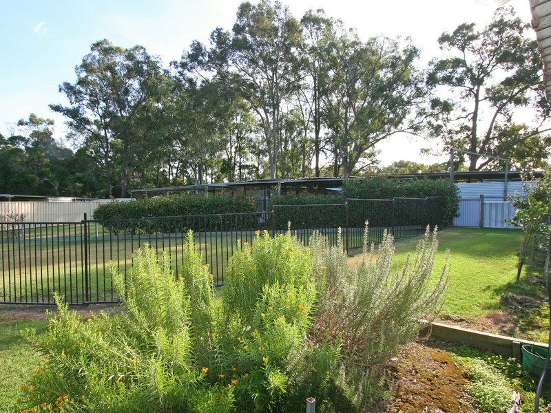 1 Neath Road, Neath NSW 2326