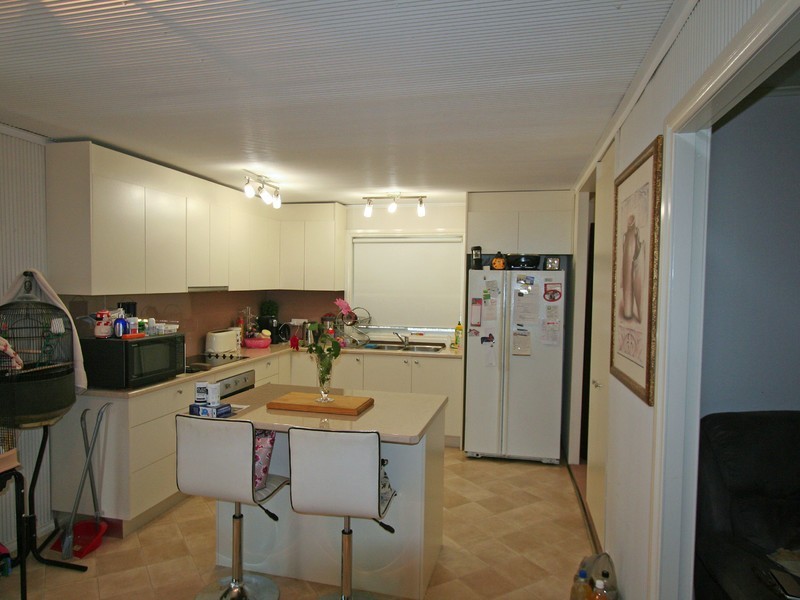 1 Neath Road, Neath NSW 2326