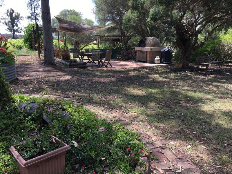 2292 Putty Road, Bulga NSW 2330