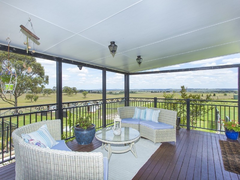 692 Luskintyre Road, Luskintyre NSW 2321