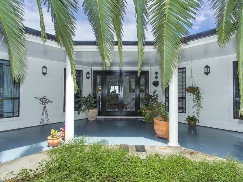 692 Luskintyre Road, Luskintyre NSW 2321