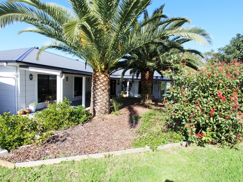 692 Luskintyre Road, Luskintyre NSW 2321