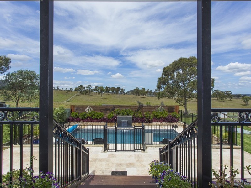 692 Luskintyre Road, Luskintyre NSW 2321