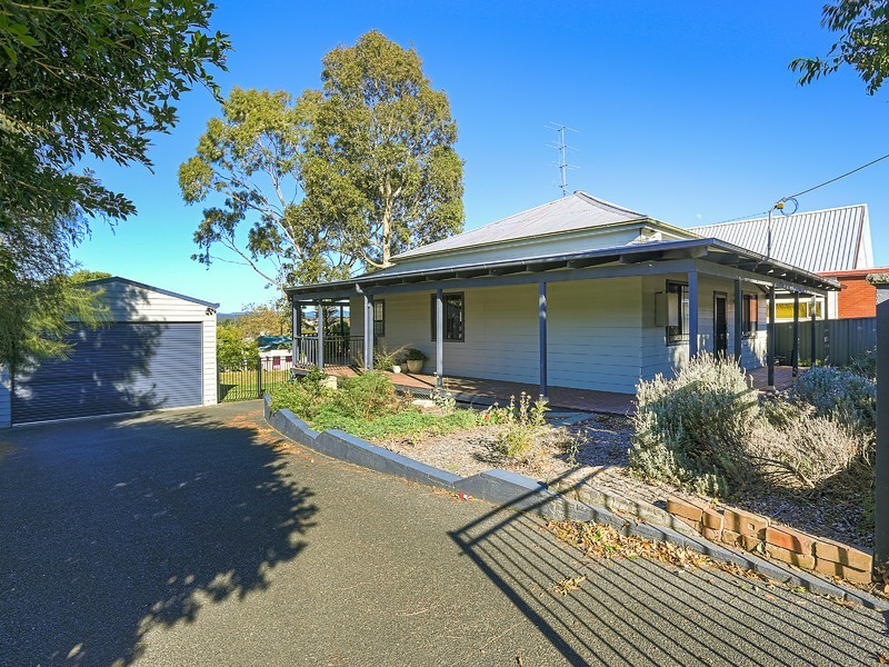 35 Hall Street, Cessnock NSW 2325