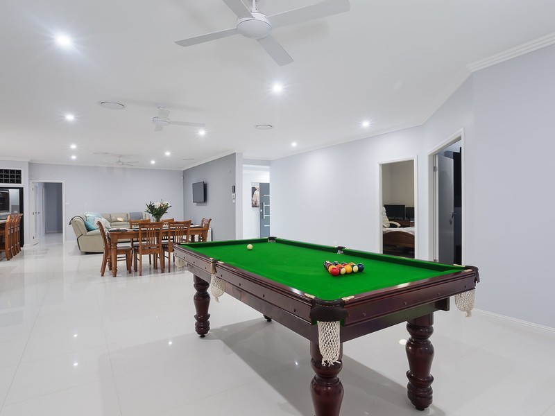 8 Tunnel Road, Cessnock NSW 2325