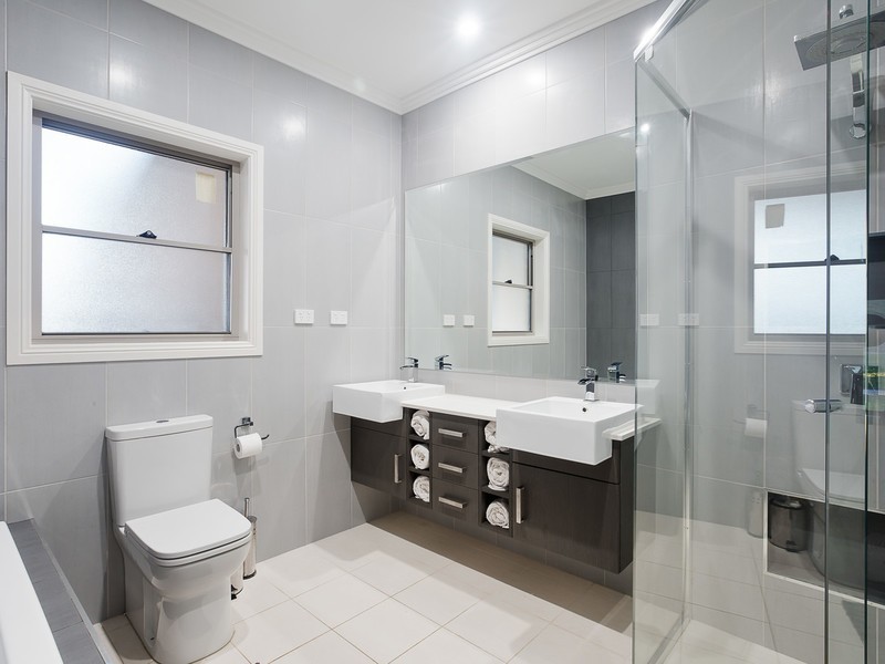 8 Tunnel Road, Cessnock NSW 2325