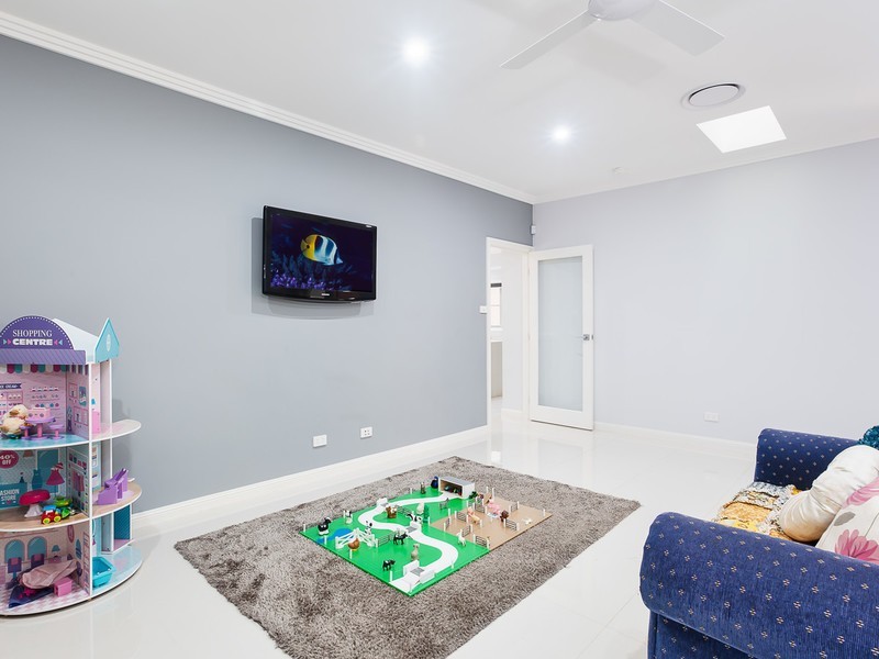 8 Tunnel Road, Cessnock NSW 2325