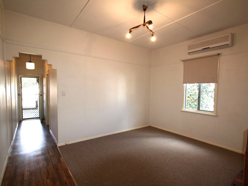 2/53 Cumberland Street, Cessnock NSW 2325