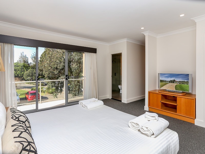 Unit 3/430 Wine Country Drive, Lovedale NSW 2325