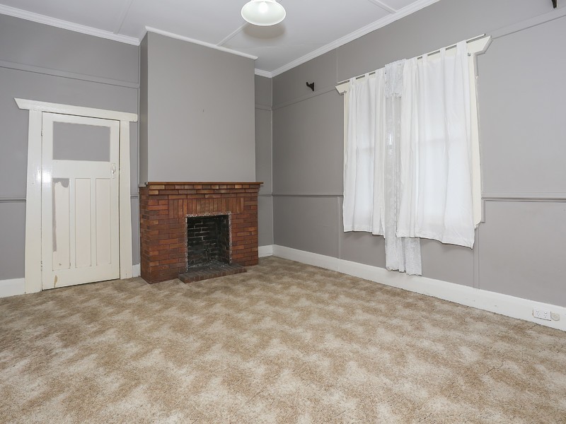 62 Desmond Street, Cessnock NSW 2325