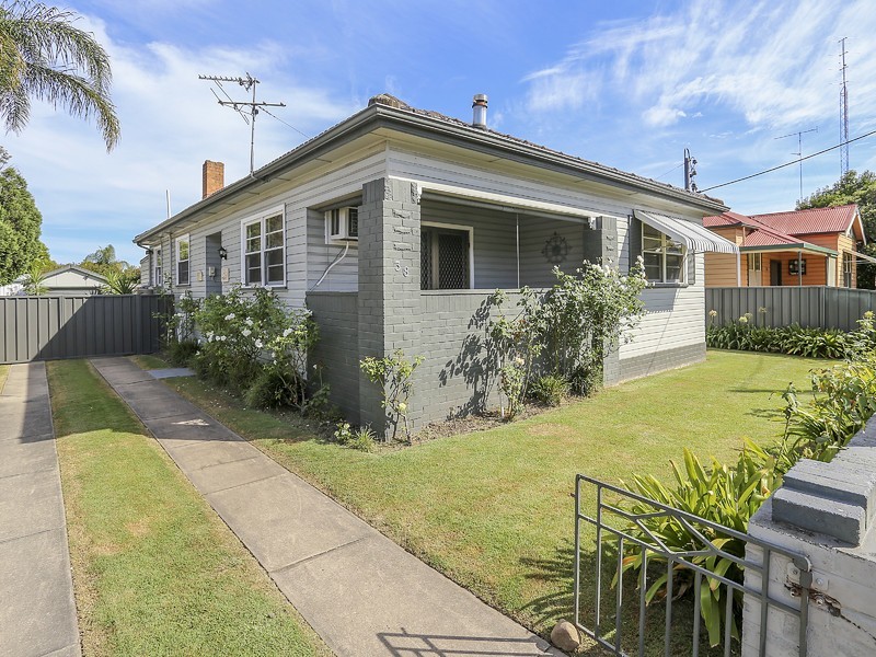 38 Boomerang Street, Cessnock NSW 2325