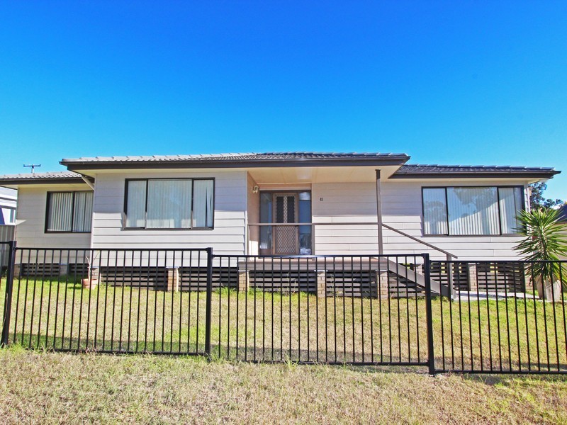 11 Millfield Street, Kearsley NSW 2325